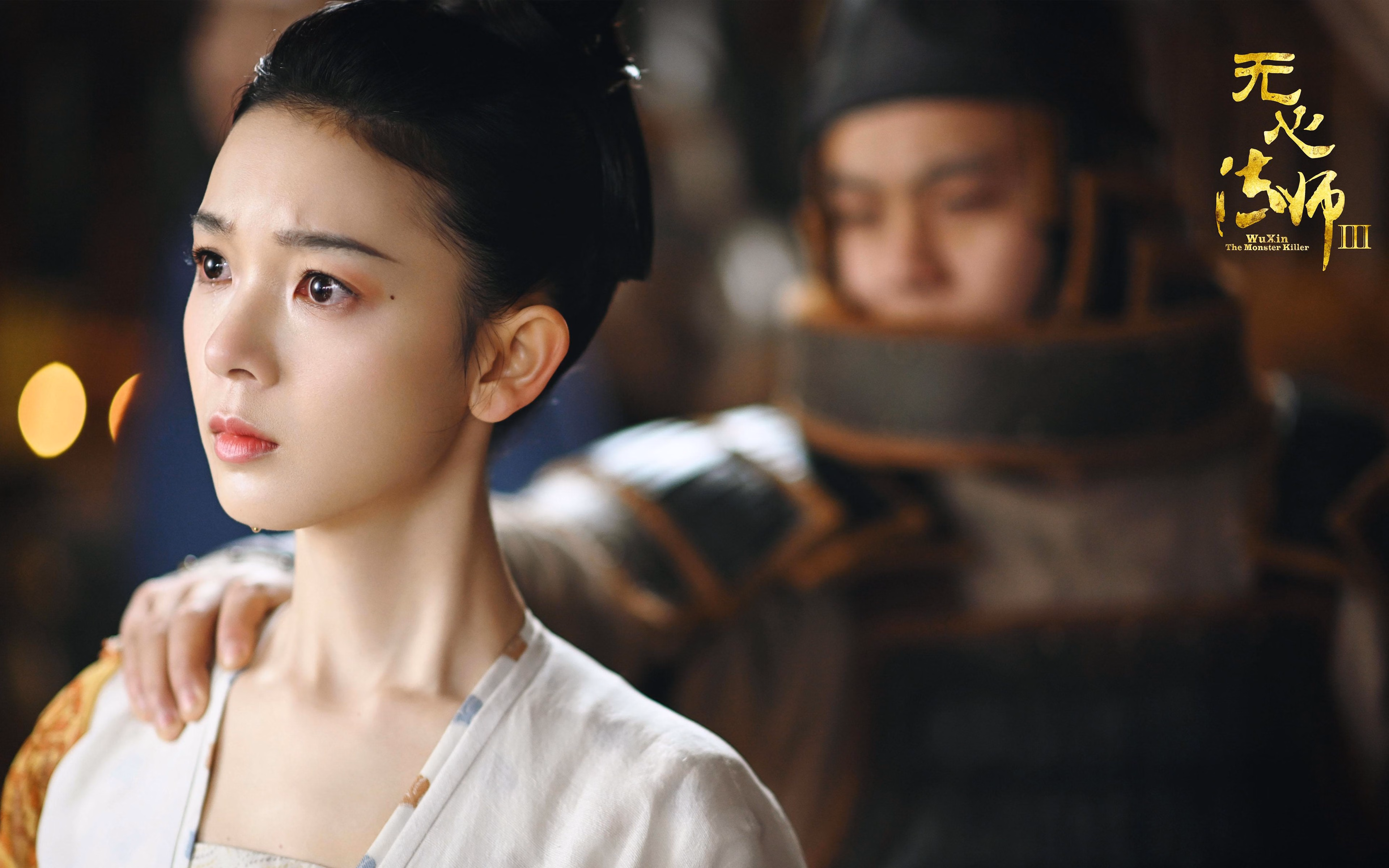 2018年首轮季后赛:库里在最后2分钟,连续投中三记三分,实现“鸟枪换炮”